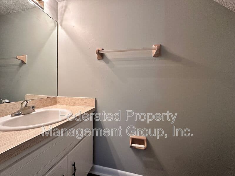 JACKSONVILLE House: 4443 WINDERGATE DR