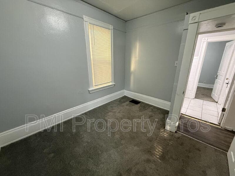 Milwaukee Condo: 1939 N 37th St