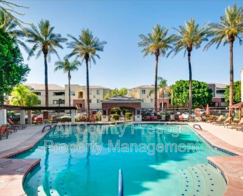 Phoenix Condo: 3302 North 7th Street