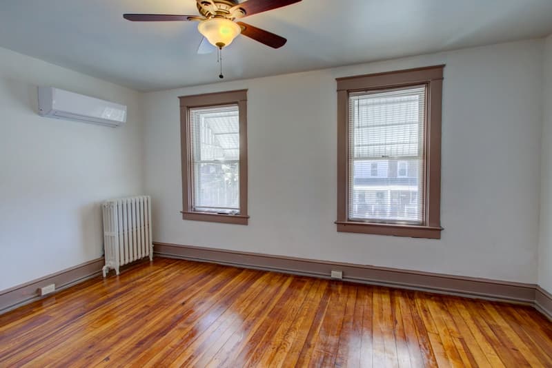 Lancaster House: 625 Hamilton Street