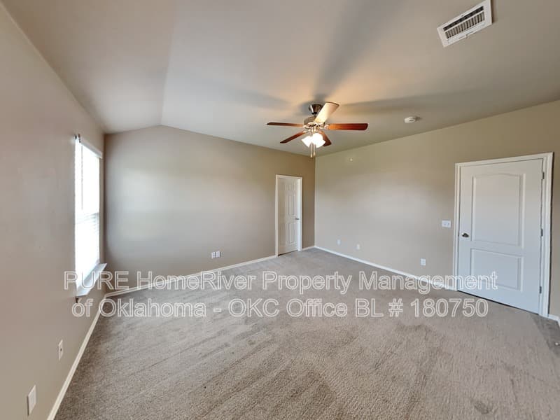 Piedmont House: 11817 NW 134th St
