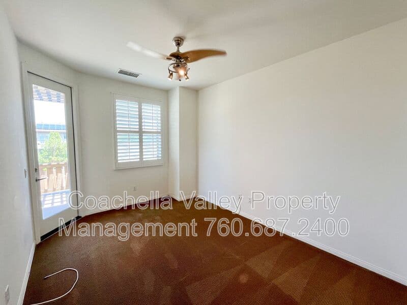 Cathedral City House: 511 Via Assisi