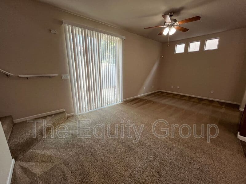 Porterville House: 1884 W Roby Ave