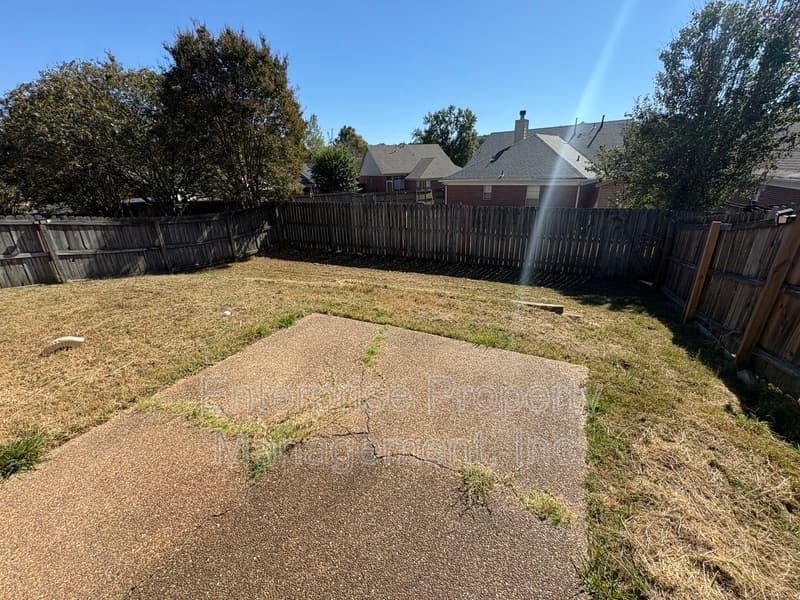 Cordova House: 10127 Cross Valley Drive