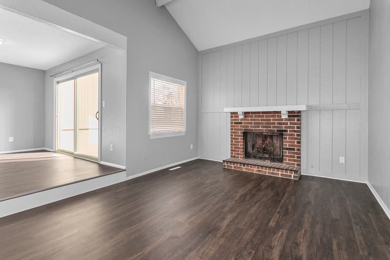 Blue Springs Condo: 565 NW Valleybrook Rd