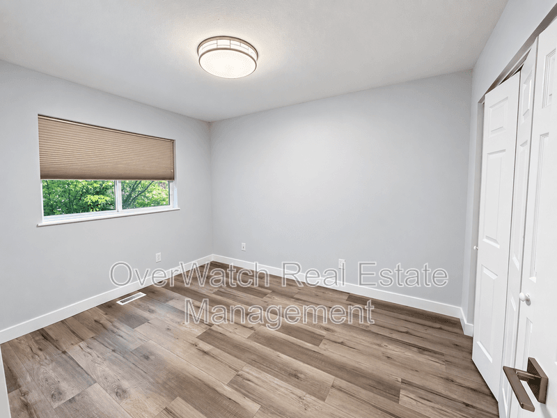 Anchorage Townhome: 4031 Lunar Dr