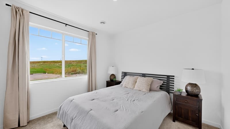 Pine Island House: 1804 Dale Place SE