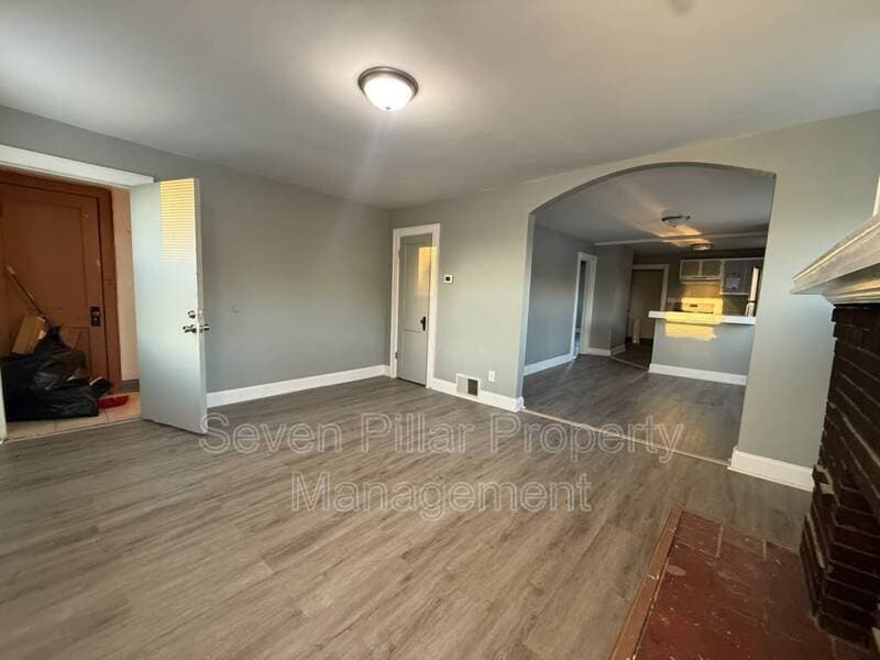 Columbus Condo: 600 S Warren Ave