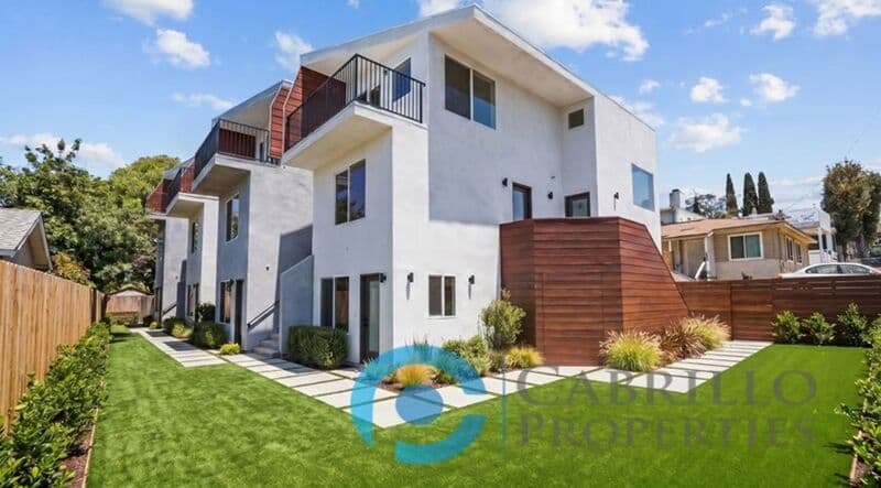 San Diego Apartment: 6638-6644 Valjean Court