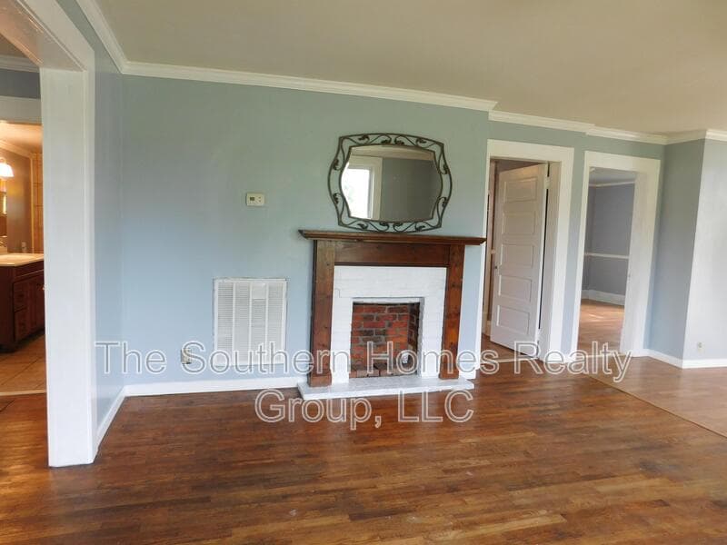 Etowah House: 530 6th Street