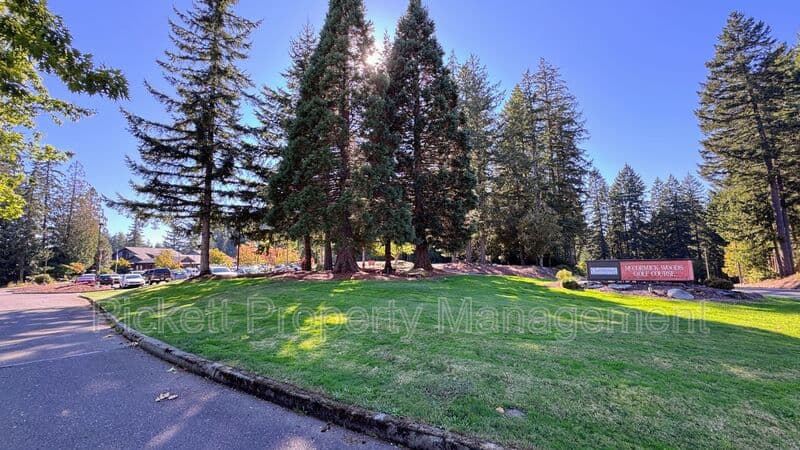 Port Orchard House: 3835 SW Alava Ct