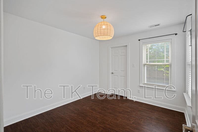 Charlotte House: 430 Iverson Way