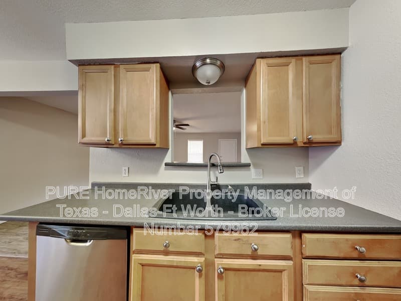 Arlington House: 5223 Windy Meadow Dr