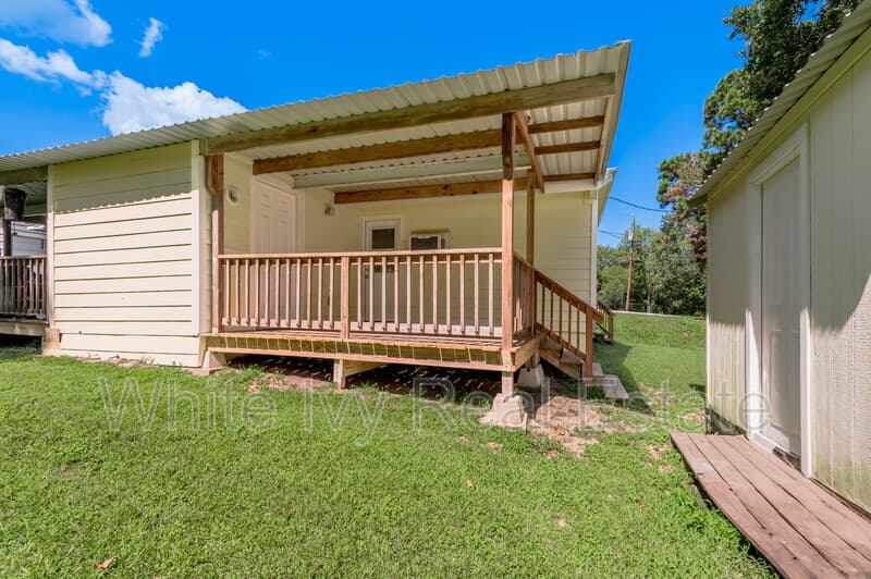 Riverside Condo: 4 Rainbow Drive