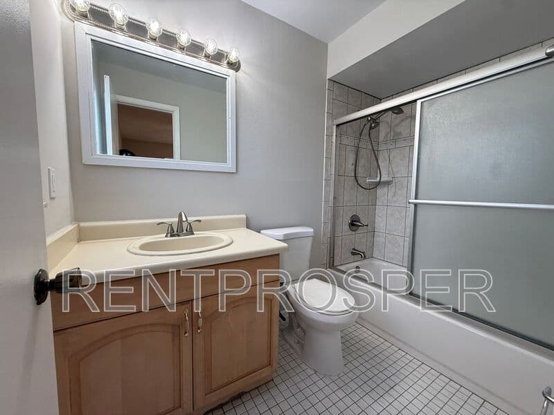 Altamonte Springs House: 914 Little Bend Road