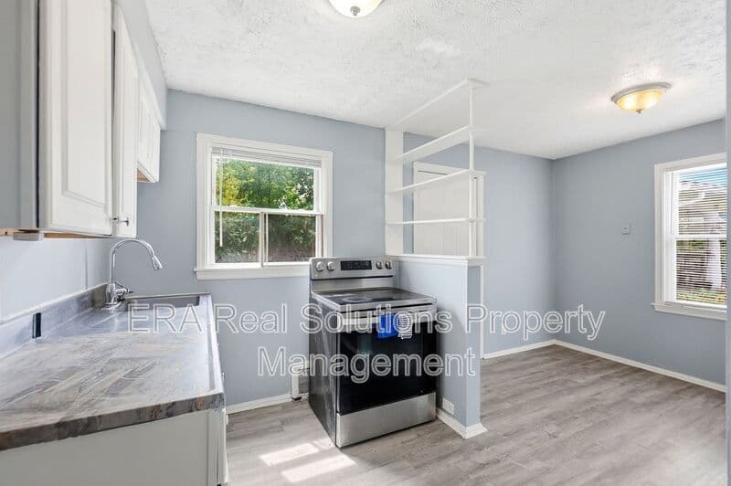 Columbus Condo: 2065 W Mound St