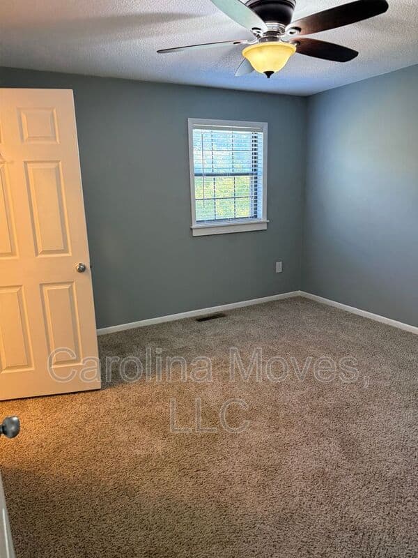 Taylors Townhome: 812 Reid School Rd.