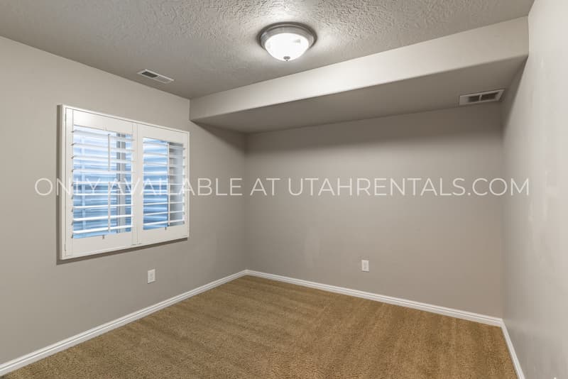 Lehi House: 3342 N 150 W