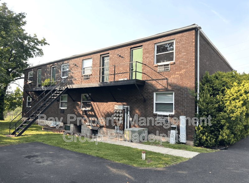 Lansdale Condo: 100 E Mount Vernon St