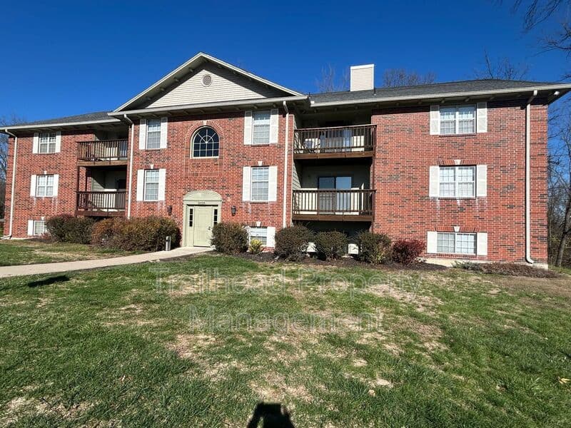 Blue Springs House: 3407 NW Duncan Rd