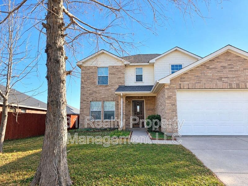 Grand Prairie House: 2011 Limestone Dr