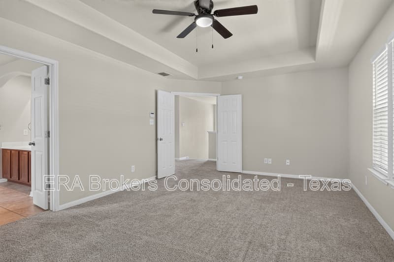 San Antonio House: 14022 Bella Donna