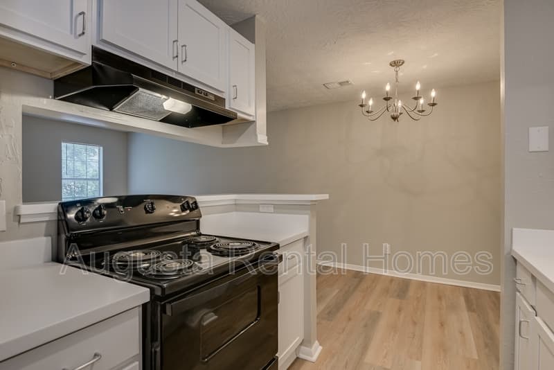Augusta Condo: 2515 Center West Parkway - 5N
