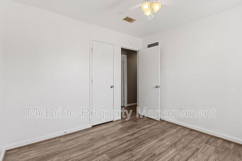 Augusta House: 3615 Goldfinch Drive