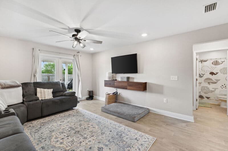 Panama City House: 7131 Penn Way