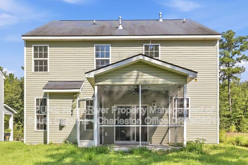 Moncks Corner House: 253 Catawba Branch Way