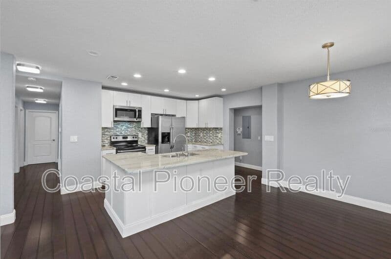 Tampa House: 1520 S Church Ave