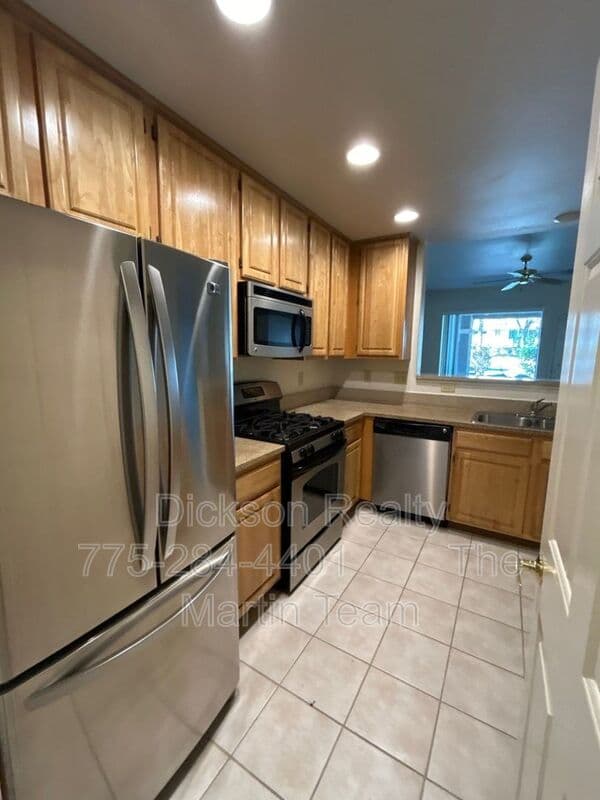 Reno House: 900 South Meadows Parkway