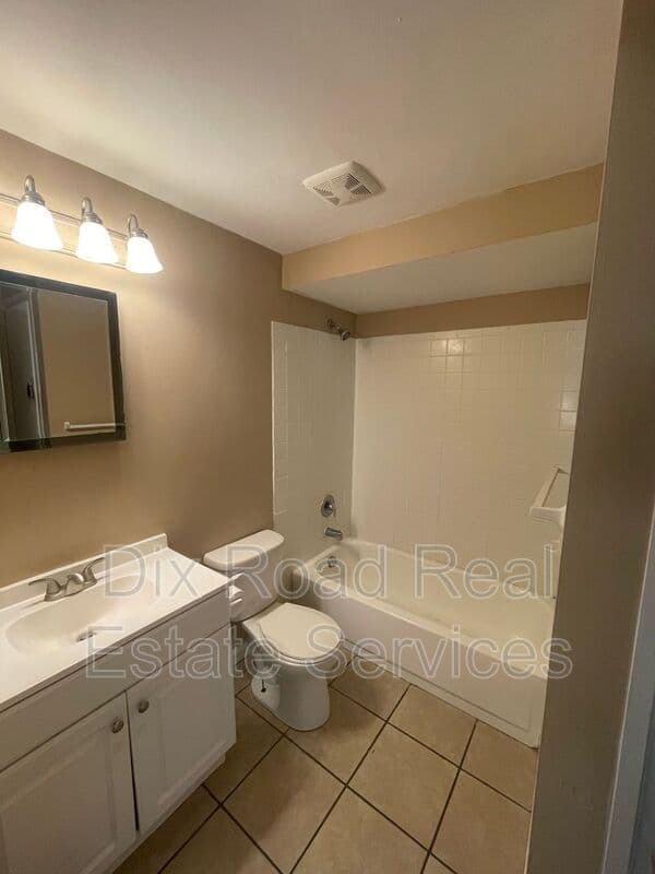 Hamilton House: 1415 Park Avenue