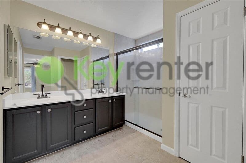 Rocklin House: 1936 Hillock Court