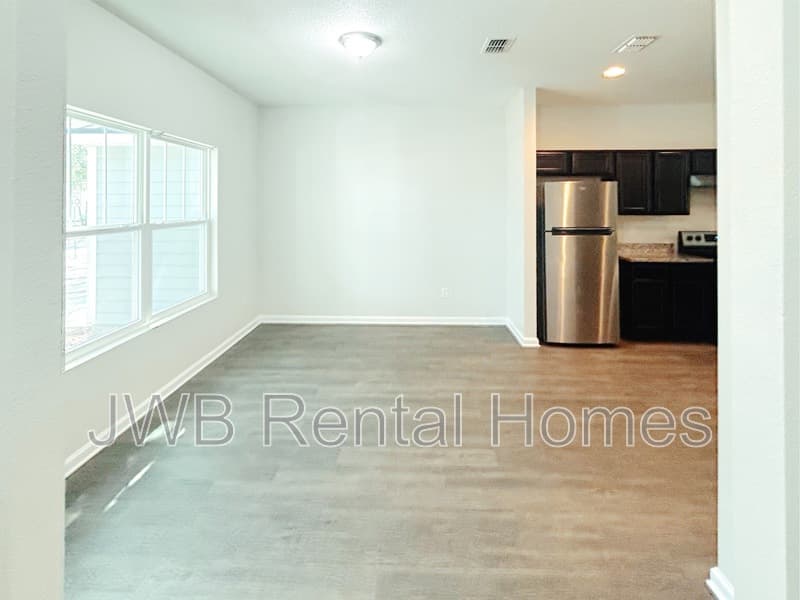 Jacksonville House: 4016 Spring Glen Rd