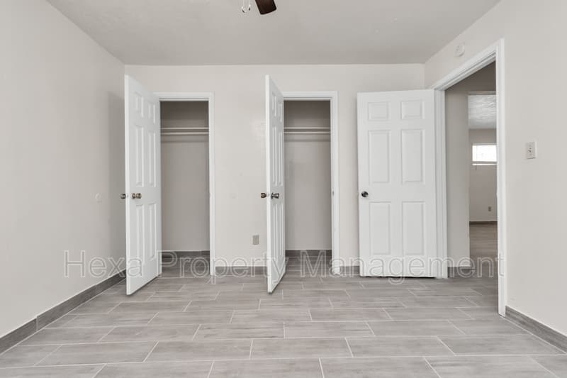 Houston Condo: 4679 Weaver Road