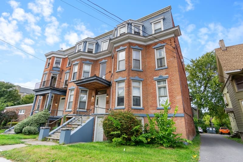 Syracuse Condo: 1109 East Genesee Street - 3
