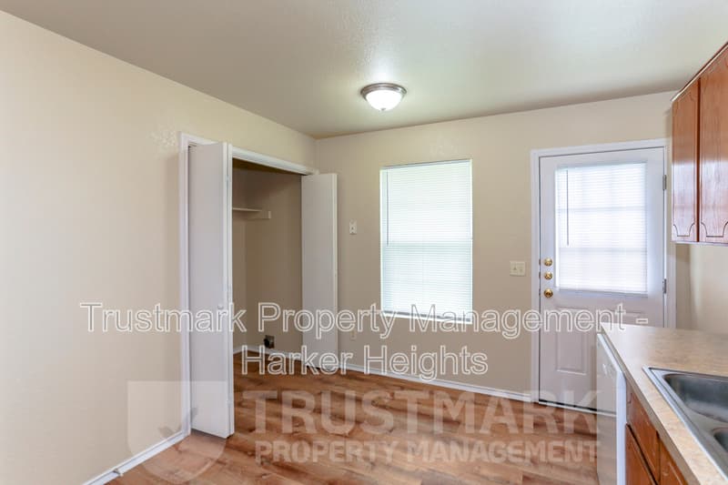 Killeen Townhome: 4005 B Madison