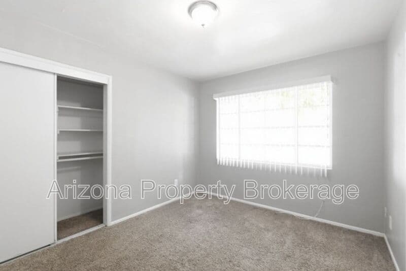 Phoenix House: 4640 E. Oak St.