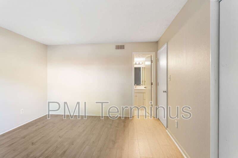 Marietta Townhome: 2672 Moss Lane
