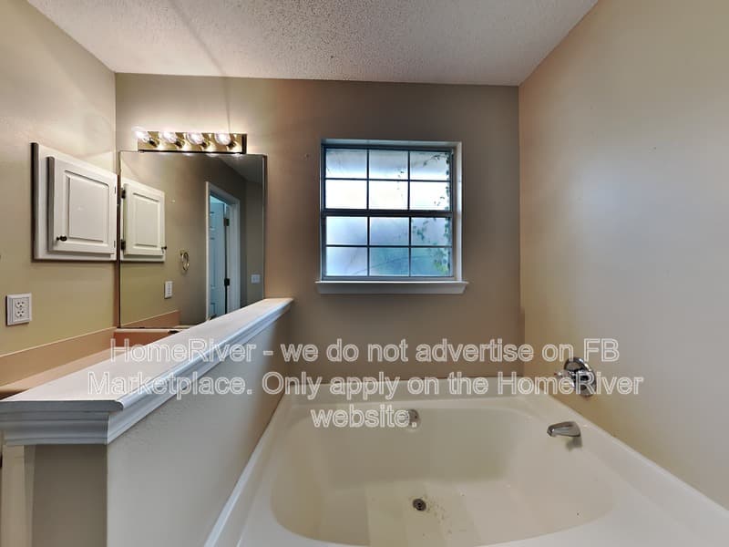 Crestview House: 2827 Atoka Trl