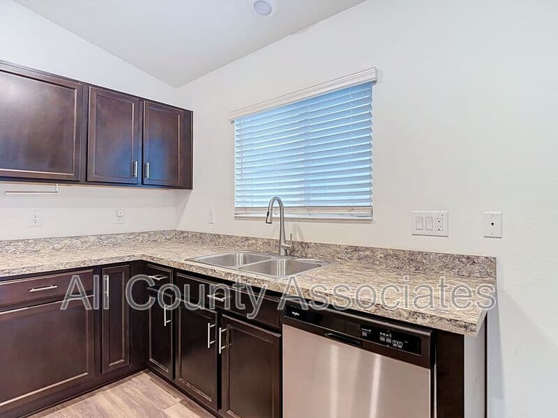 Hudson House: 12542 Achasta Blvd