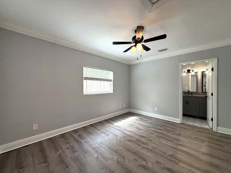 Tampa House: 3217 West Hartnett Avenue