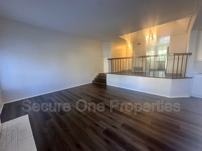 Simi Valley Condo: 3264 Darby Street