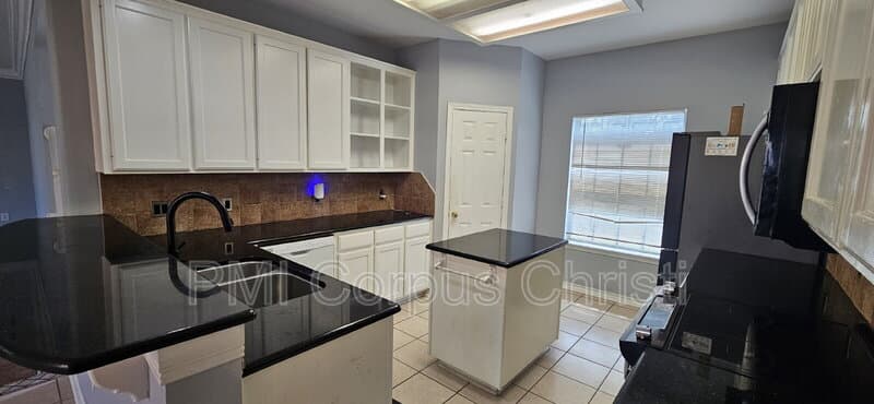 Corpus Christi House: 6014 Lipes Boulevard