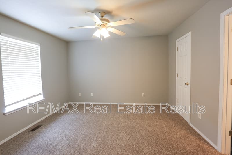 Rogers Condo: 2407 S 16th St