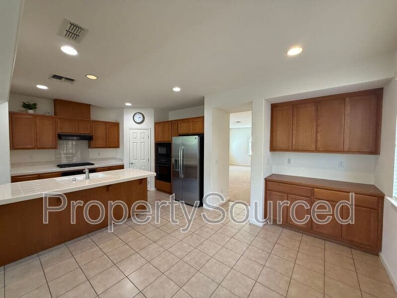 Tracy House: 2099 Frank Blondin Lane