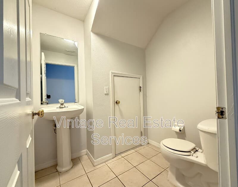 Valrico House: 254 Castlekeeper Pl