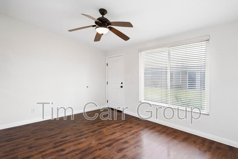 Costa Mesa Condo: 241 E 18th Street