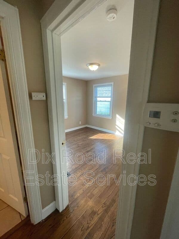 Hamilton House: 1415 Park Avenue